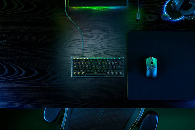 Teclado Razer Huntsman V3 Pro Mini 60% RGB Analog Optical Switches (US) image number 4