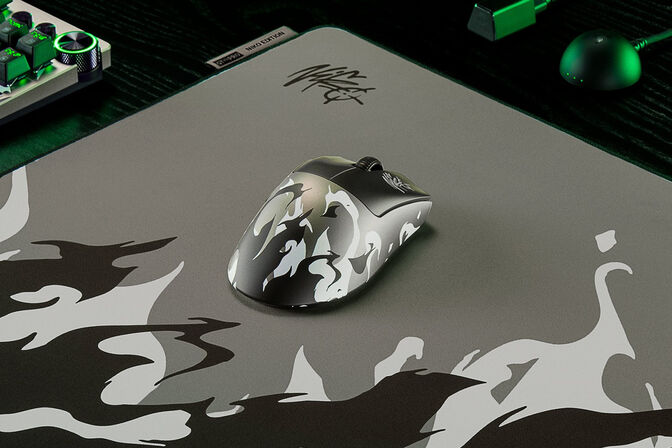 Rat&oacute;n Razer DeathAdder V4 Pro 45000DPI Wireless Negro NiKo Ed. image number 1