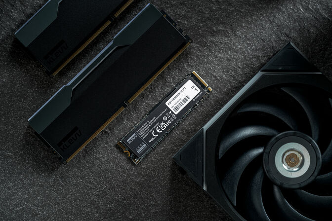 SSD KLEVV CRAS C715 Gen3 1TB M.2 NVMe 2280 (3200/2000MB/s) image number 17
