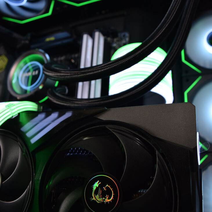 Ordenador King Mod Gamer-PC Ryzen 7 9800X3D 32GB DDR5 2TB RTX 5080 WiFi W11 V2 image number 4