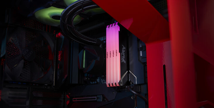 Kingston Kit 16GB (2 x 8GB) DDR4 3200MHz FURY Beast RGB 1R CL16 image number 4