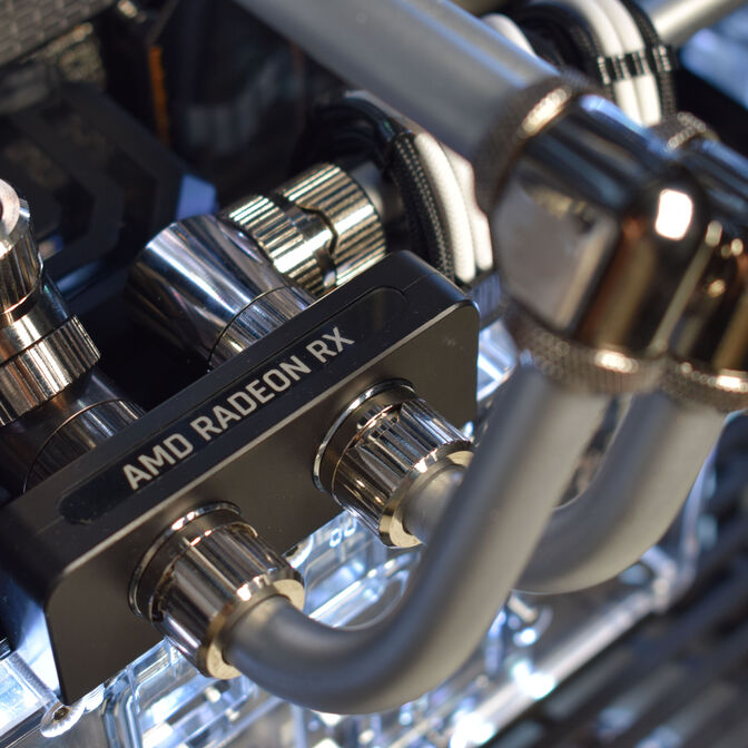 Ordenador King Mod Liquid-PC Ryzen 7 9800X3D 32GB DDR5 2TB RX 9070 XT WiFi W11 image number 9