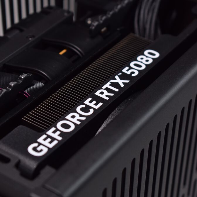 Ordenador King Mod Gamer-PC Mini Edition Ryzen 7 9800X3D 32GB DDR5 2TB RTX 5080 WiFi W11 V5 image number 9