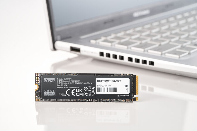 SSD KLEVV CRAS C715 Gen3 1TB M.2 NVMe 2280 (3200/2000MB/s) image number 19