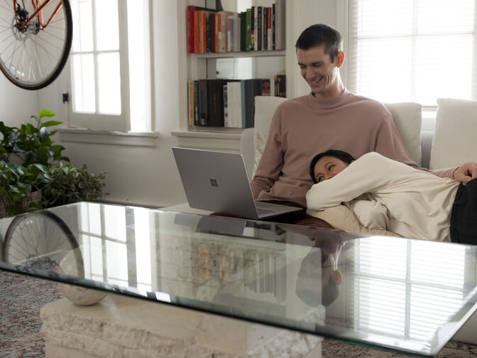 Microsoft Surface Laptop 3 15" Intel Core i5 1035G7 (4 Cores) 8GB RAM 128GB SSD Win 10 Pro Platina image number 10