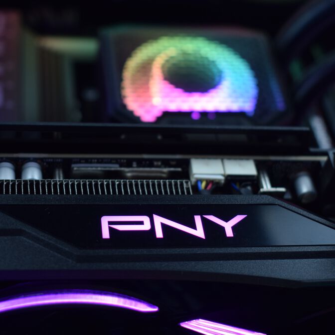 Ordenador King Mod Gamer-PC Phanteks Ryzen 7 7800X3D 32GB DDR5 1TB RTX 5070 Ti WiFi W11 image number 4