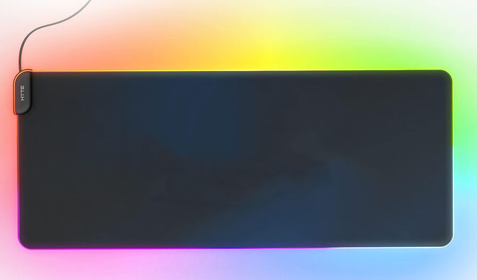 Alfombrilla Hyte CNVS Intense Play Mat qRGB Negro image number 0