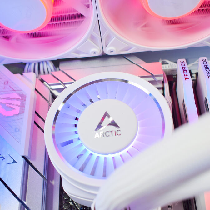 Ordenador King Mod Limited-PC Ryzen 7 7800X3D 32GB DDR5 1TB RX 7800 XT WiFi W11 image number 3