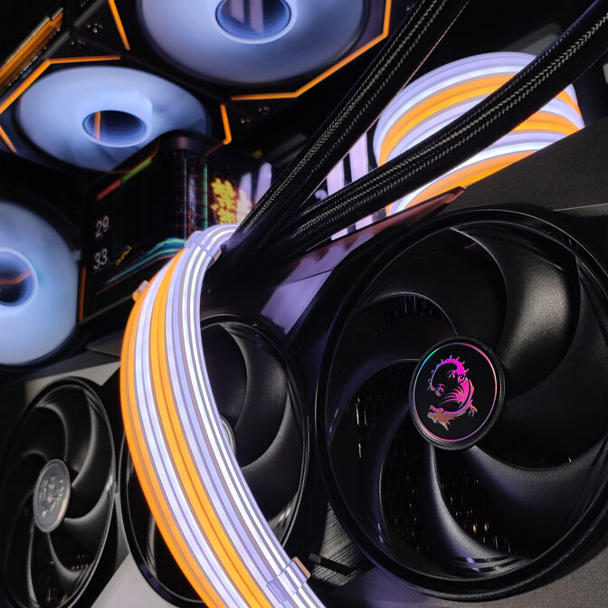 Ordenador King Mod Gamer-PC Ryzen 7 9800X3D 64GB DDR5 2TB RTX 5090 WiFi W11 image number 6