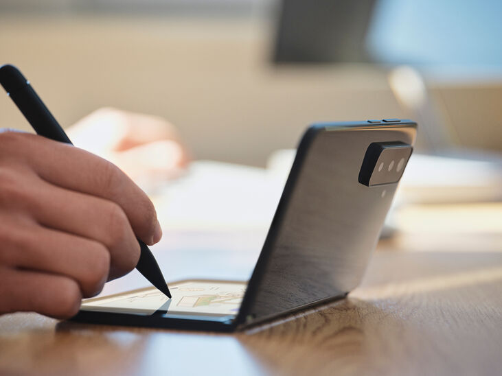 Microsoft Surface Slim Pen 2 Negro image number 2