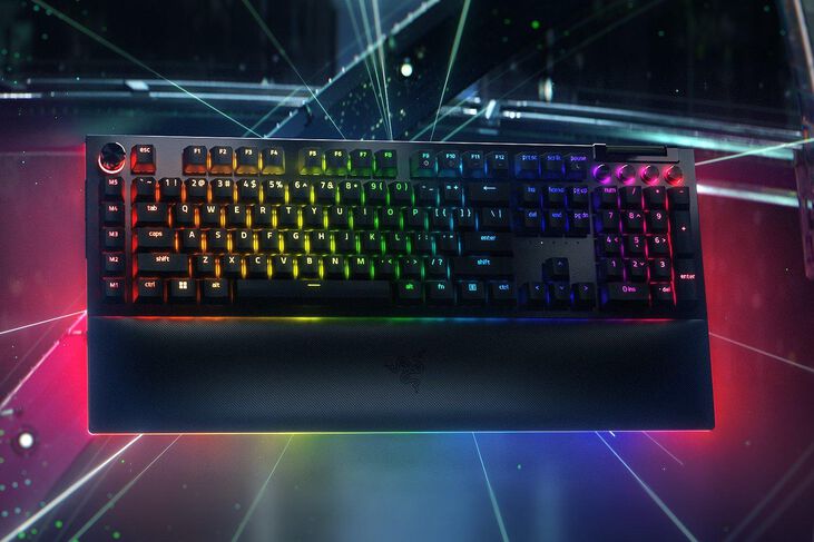 Teclado Razer BlackWidow V4 Pro RGB Green Switch (US) image number 8