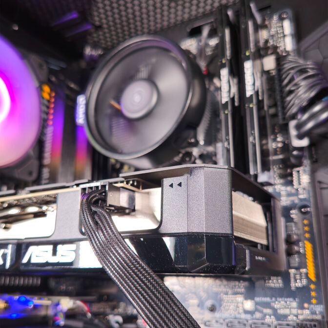 Ordenador AURA Gamer-PC Powered by ASUS Ryzen 5 7500F 32GB DDR5 1TB RTX 5060 Ti 16GB WiFi W11 image number 5