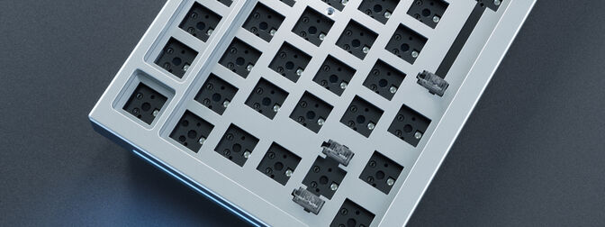 Barebone Glorious GMMK Pro 75% White Ice image number 6