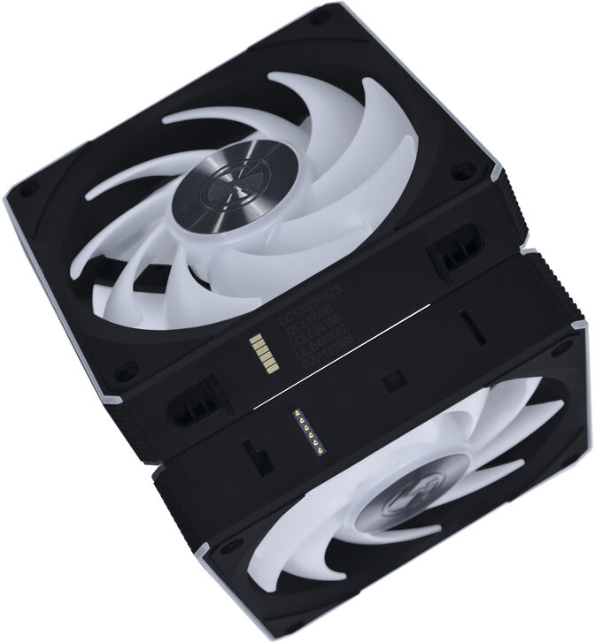 Ventilador Lian Li UNI FAN CL120 Wireless RGB PWM Negro 120mm (Pack 3) image number 2