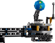 LEGO Technic: Tierra y Luna en &Oacute;rbita, 526 Piezas (42179) image number null