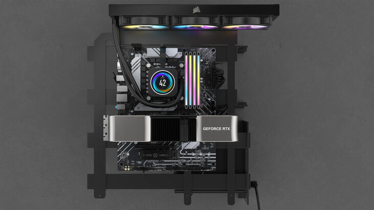 Corsair Kit 32GB (2 x 16GB) DDR5 6000MHz Dominator Titanium RGB White CL30 image number 7