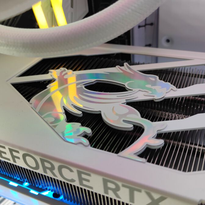 Ordenador King Mod Gamer-PC Intel i7 14700F 32GB DDR5 1TB RTX 5070 WiFi W11 image number 9