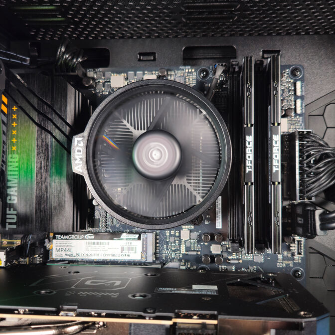 Ordenador AURA Gamer-PC Powered by ASUS Ryzen 5 7500F 32GB DDR5 1TB RTX 5060 Ti 16GB WiFi W11 image number 7