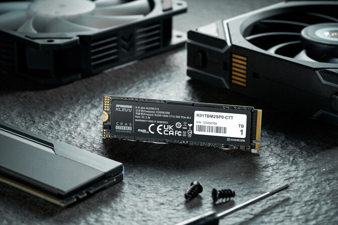 SSD KLEVV CRAS C715 Gen3 1TB M.2 NVMe 2280 (3200/2000MB/s) image number 18